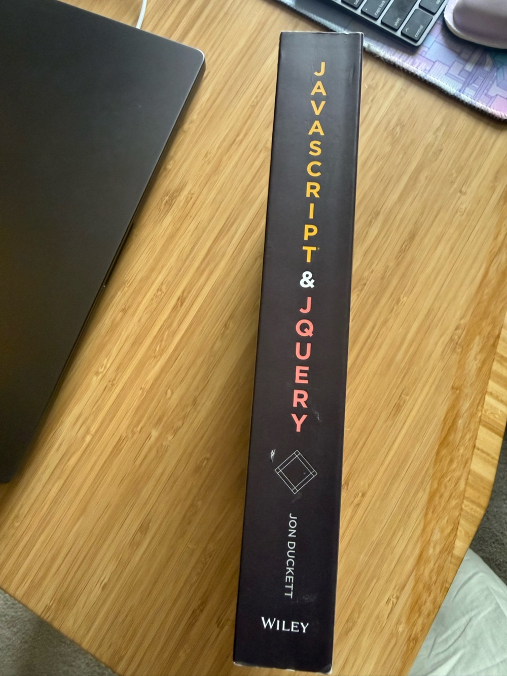 JavaScript & jQuery Book - by Jon Duckett - Picture 2 of 3